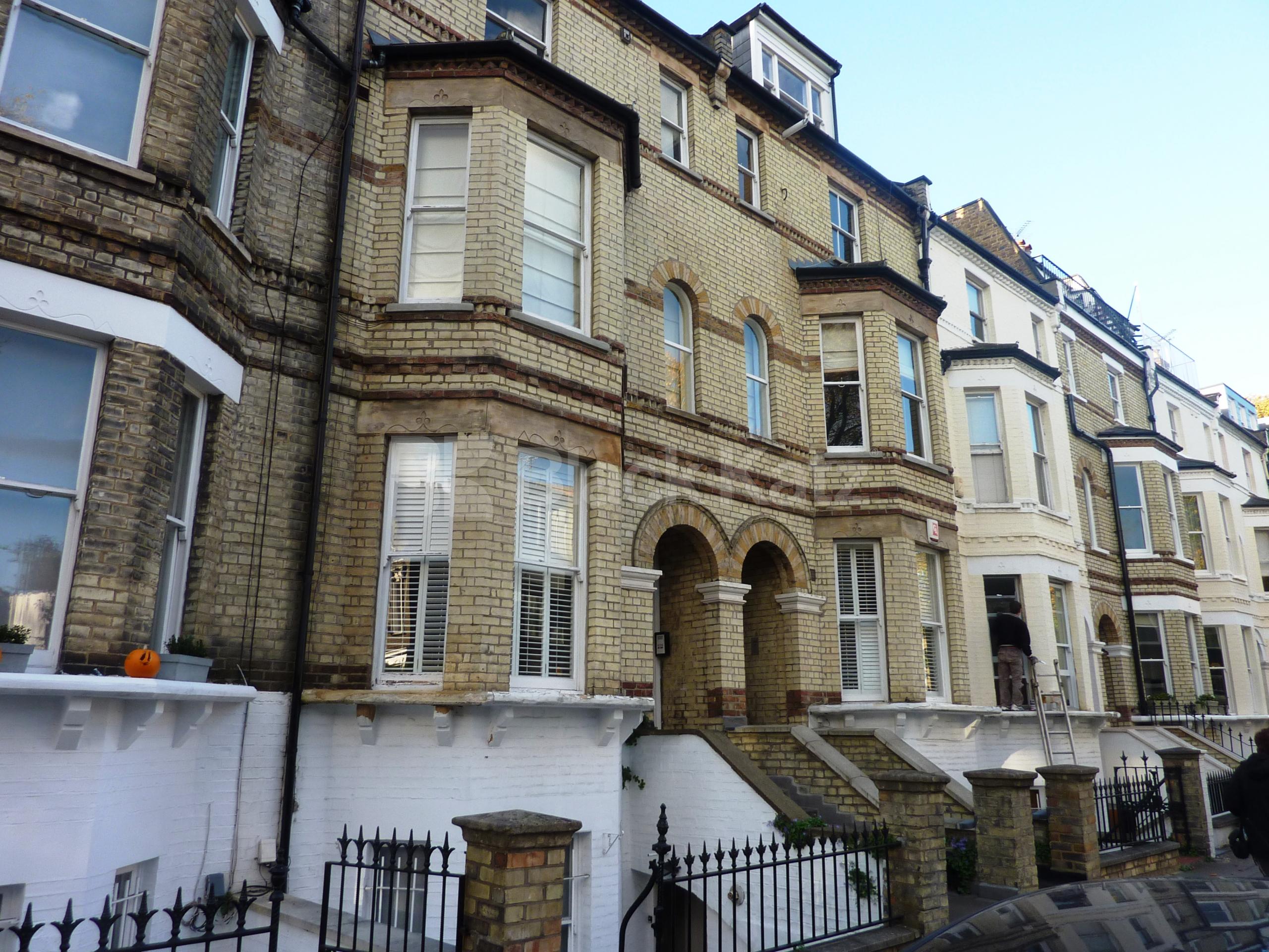 			LARGE 2 BED BY HAMPSTEAD HEATH!, 2 Bedroom, 1 bath, 1 reception Flat			 Gayton Road , HAMPSTEAD NW3